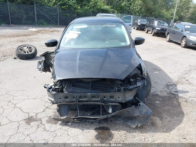 Ford FOCUS SE 2018 1FADP3K28JL299658 Image 4