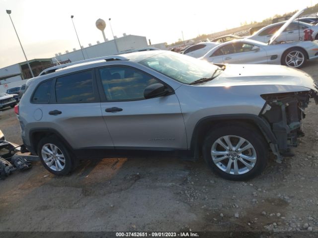 1C4PJLAB7FW657624 Jeep Cherokee Sport