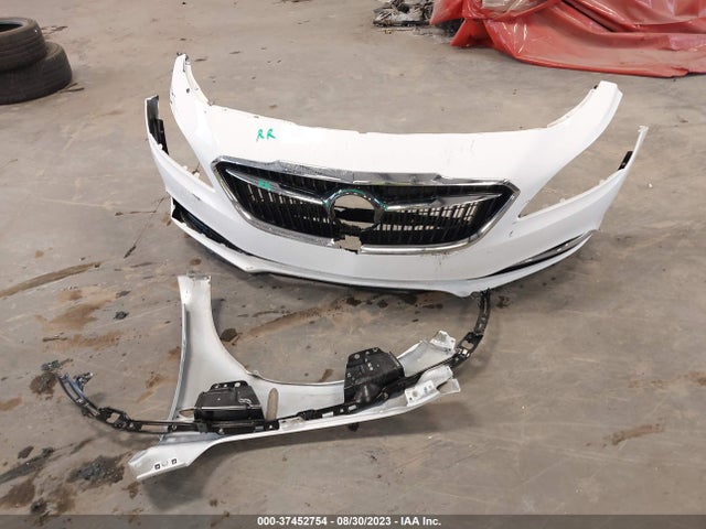 1G4ZP5SS0HU178215 Buick Lacrosse Essence