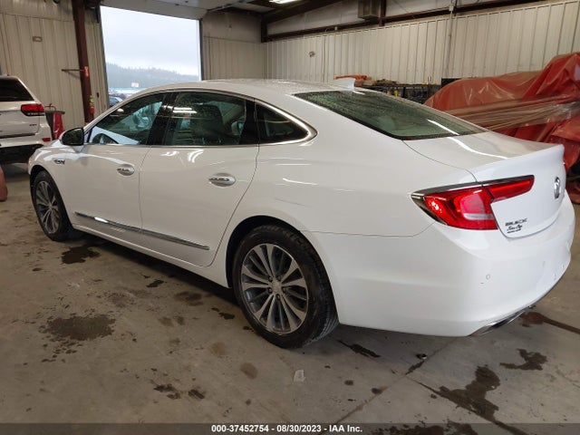 1G4ZP5SS0HU178215 Buick Lacrosse Essence