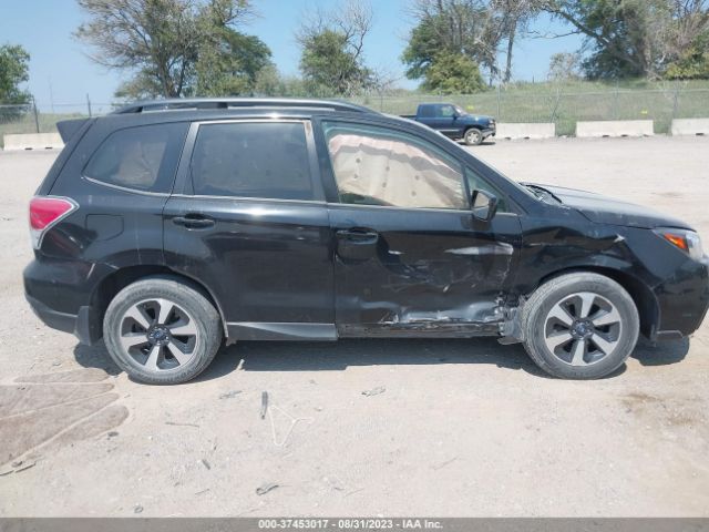 JF2SJAGC2HH497613 Subaru Forester Premium