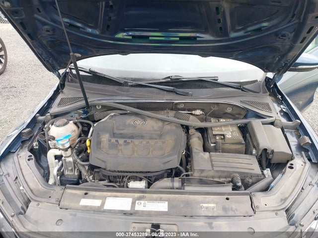 1VWAA7A31JC035551 Volkswagen Passat 2.0t S/r-line