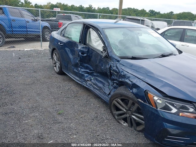 1VWAA7A31JC035551 Volkswagen Passat 2.0t S/r-line