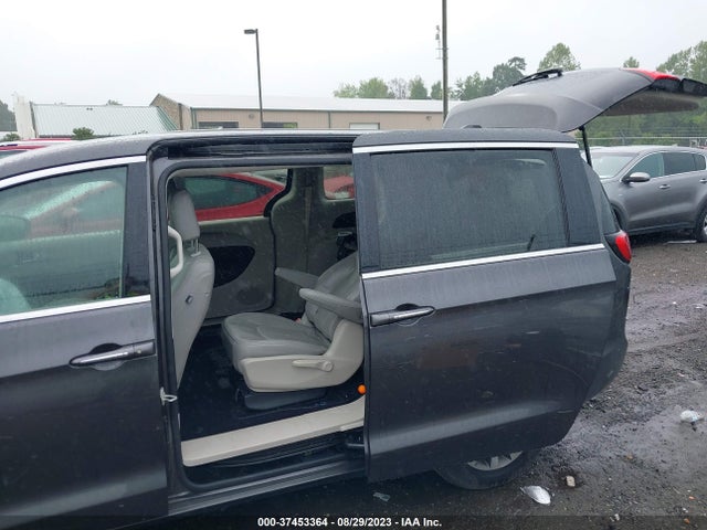 2019 Chrysler Pacifica Hybrid, VIN: 2C4RC1H74KR705978