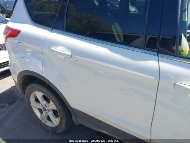 1FMCU9GX4EUD44693 Ford ESCAPE SE