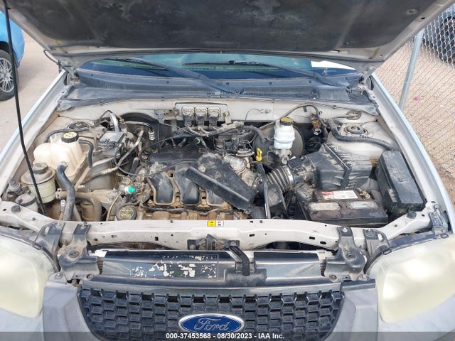 2005 FORD ESCAPE XLT VIN: 1FMCU03115DA08173