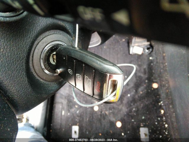 KNDPMCAC4K7519706 KIA Sportage Lx