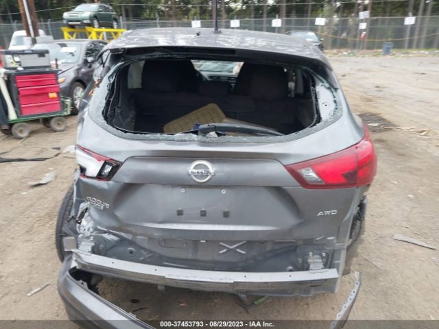 JN1BJ1CR1KW338676 Nissan Rogue Sport S