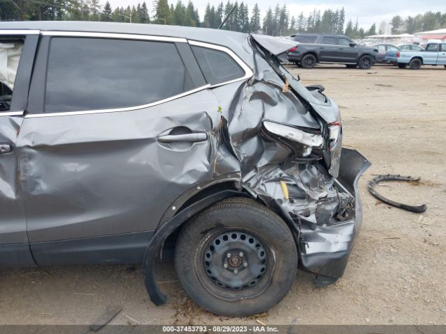 JN1BJ1CR1KW338676 Nissan Rogue Sport S
