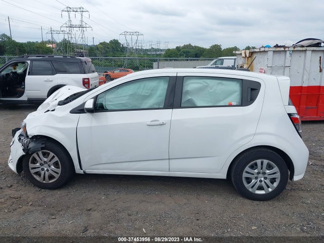 Chevrolet SONIC LT 2020 1G1JG6SB8L4108700 Image 14