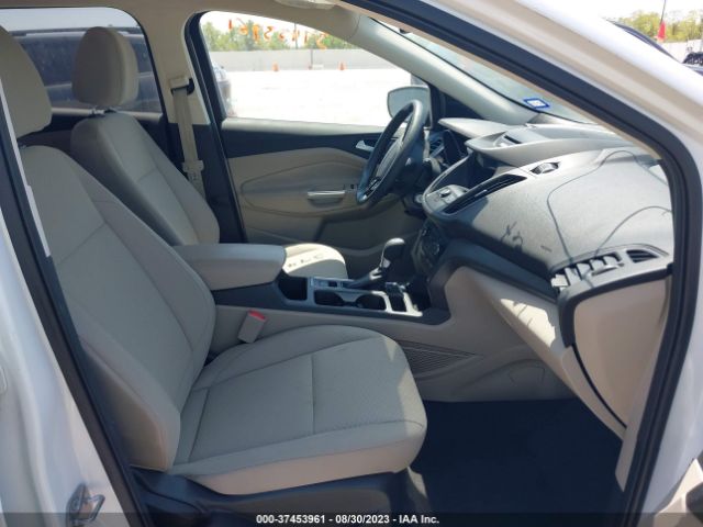 1FMCU9G92HUC55047 Ford ESCAPE SE