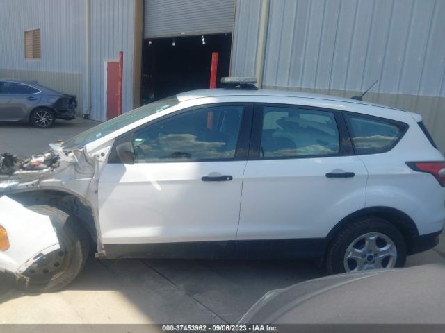 1FMCU0F77HUB21193 Ford ESCAPE S