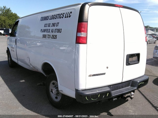Chevrolet Express 3500 Work Van 2017 1GCZGHFGXH1316338 Image 3