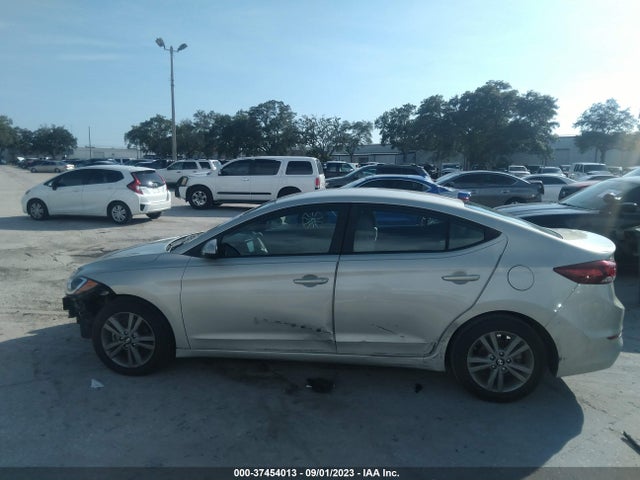 2018 HYUNDAI ELANTRA SEL VIN: 5NPD84LFXJH278913