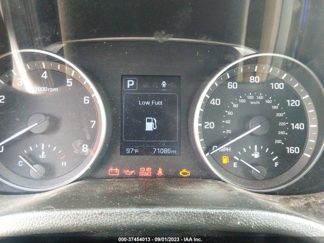 2018 HYUNDAI ELANTRA SEL VIN: 5NPD84LFXJH278913