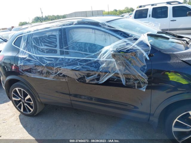 JN1BJ1CP3KW526436 Nissan Rogue Sport Sl