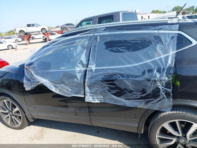 JN1BJ1CP3KW526436 Nissan Rogue Sport Sl