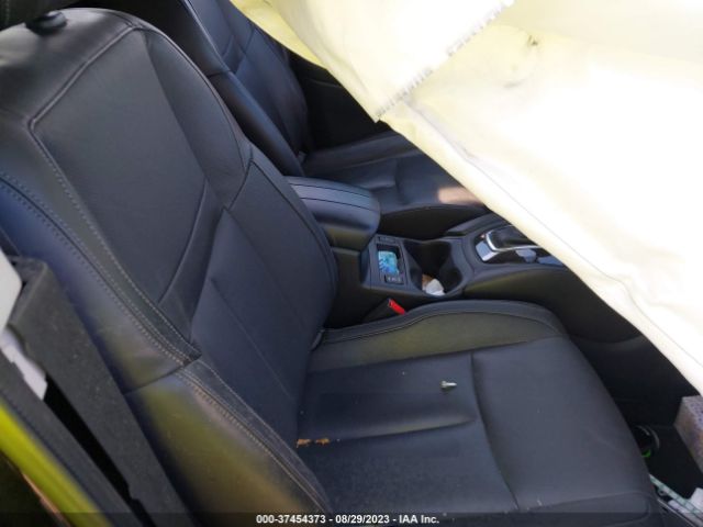 JN1BJ1CP3KW526436 Nissan Rogue Sport Sl