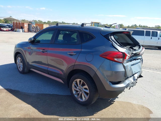 Hyundai TUCSON SE 2017 KM8J33A42HU341835 Image 3