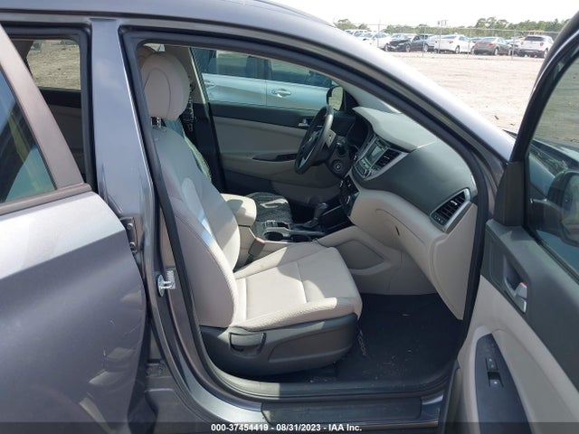 Hyundai TUCSON SE 2017 KM8J33A42HU341835 Image 5