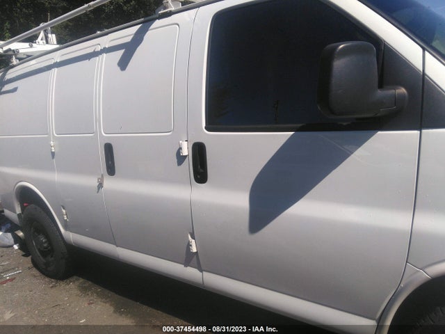 Chevrolet EXPRESS CARGO VAN 2019 1GCWGAFGXK1272939 Image 14