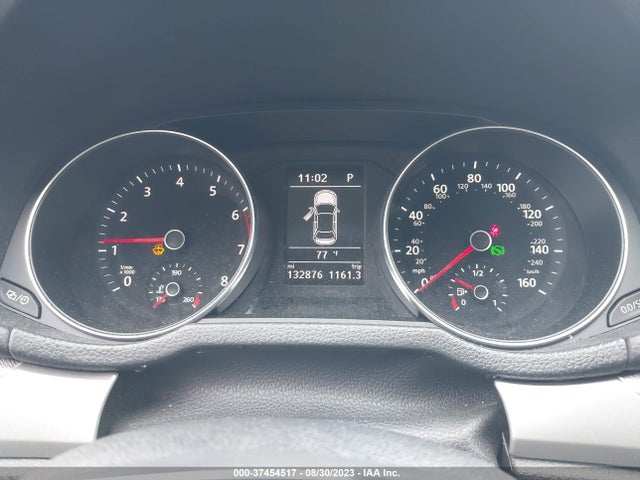 1VWAA7A37JC015045 Volkswagen Passat 2.0t S/r-line