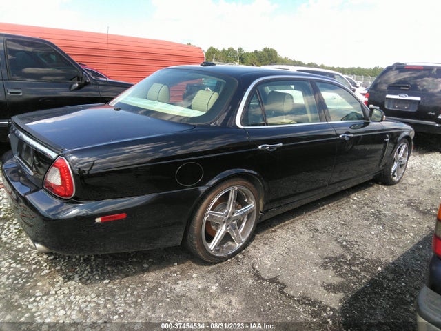 2008 JAGUAR XJ XJ8 L VIN: SAJWA79B98SH21572