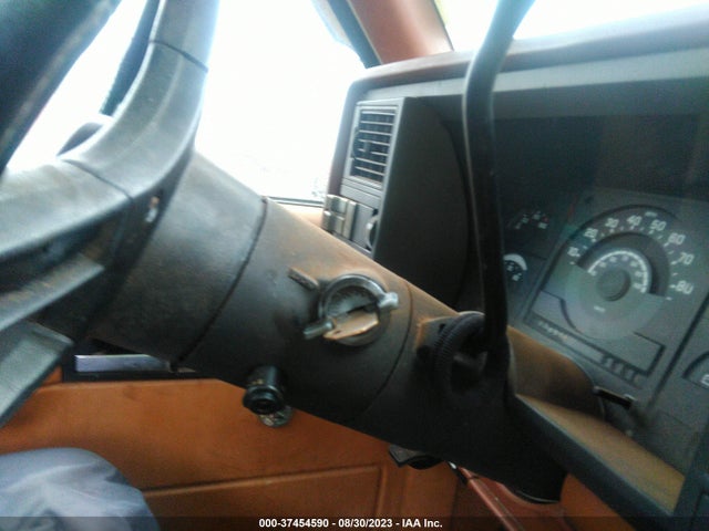 1990 CHEVROLET GMT-400 C1500 VIN: 1GCDC14Z9LZ231650
