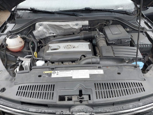 WVGAV7AX7HK001958 Volkswagen TIGUAN S