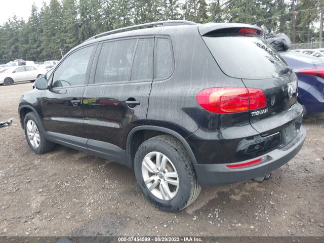 WVGAV7AX7HK001958 Volkswagen TIGUAN S