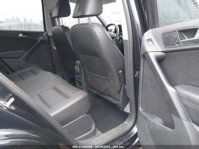 WVGAV7AX7HK001958 Volkswagen TIGUAN S