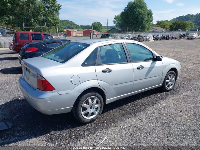 2005 FORD FOCUS S/SE/SES VIN: 1FAFP34N35W147811
