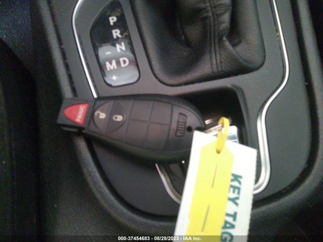1C4PJLCB0KD263336 Jeep Cherokee Latitude