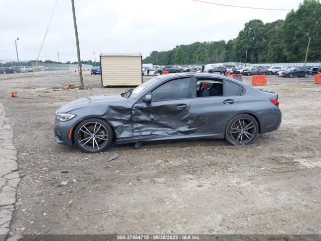 WBA5R1C5XKAK13010 BMW 330I