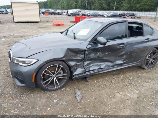 WBA5R1C5XKAK13010 BMW 330I