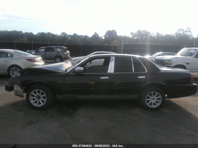 2005 FORD POLICE INTERCEPTOR BASE/PURSUIT VIN: 2FAFP71W55X157619