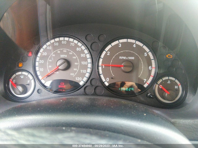 2005 JEEP LIBERTY SPORT VIN: 1J4GL48K45W660401