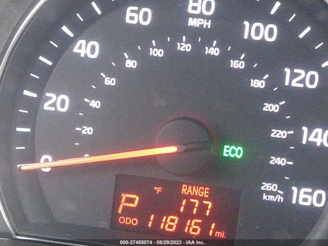 5XYKT3A6XFG633502 KIA SORENTO LX