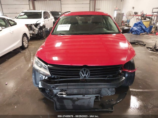 3VW2K7AJ2EM432318 Volkswagen Jetta Sedan S