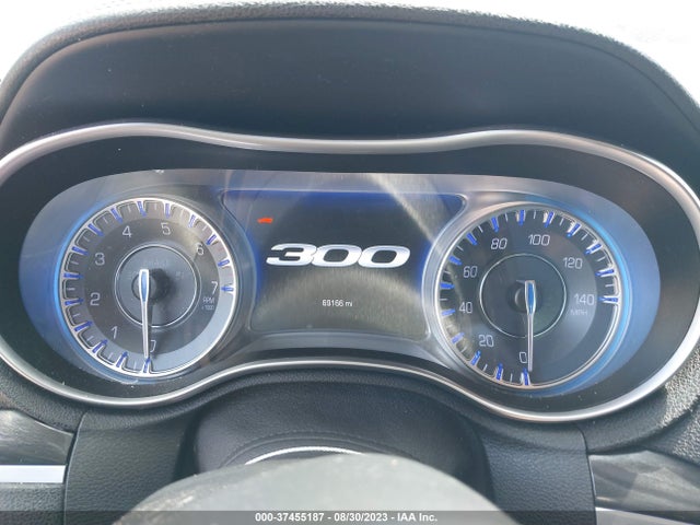 Chrysler 300 Touring 2018 2C3CCAAG4JH342560 Image 7