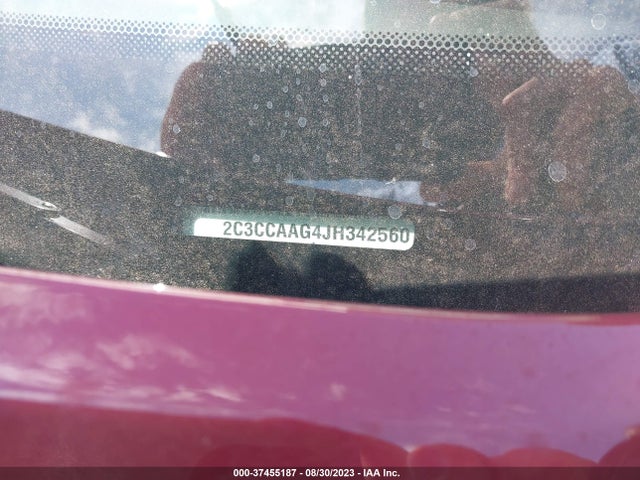 Chrysler 300 Touring 2018 2C3CCAAG4JH342560 Image 9
