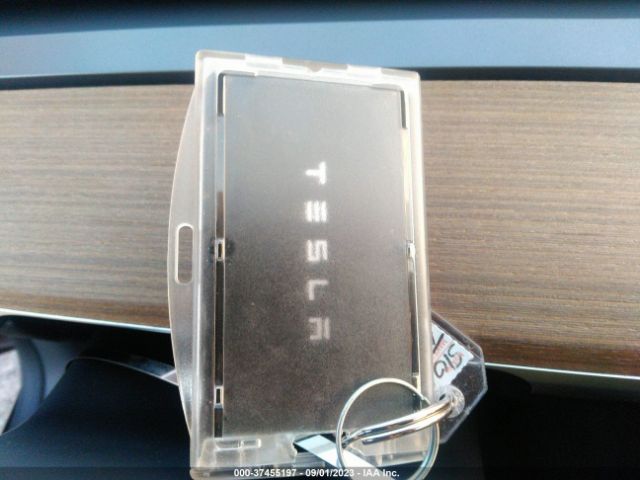 5YJ3E1EA9PF439263 Tesla MODEL 3