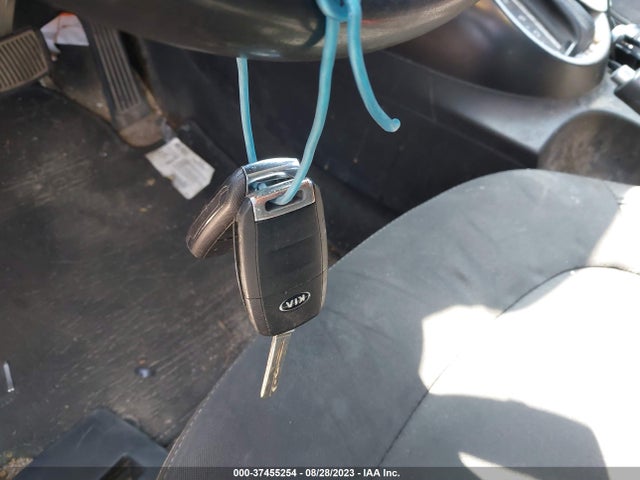 KIA Soul 2016 KNDJN2A26G7275715 Image 11