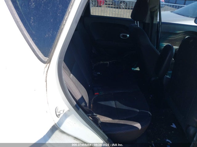 KIA Soul 2016 KNDJN2A26G7275715 Image 8