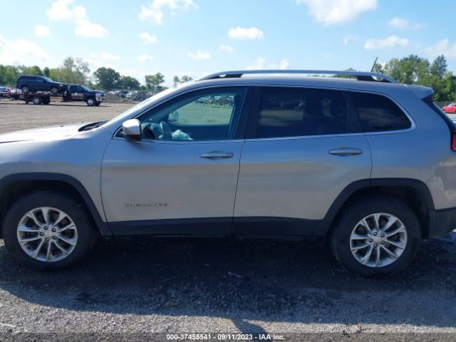 1C4PJMCB1KD125441 Jeep Cherokee Latitude