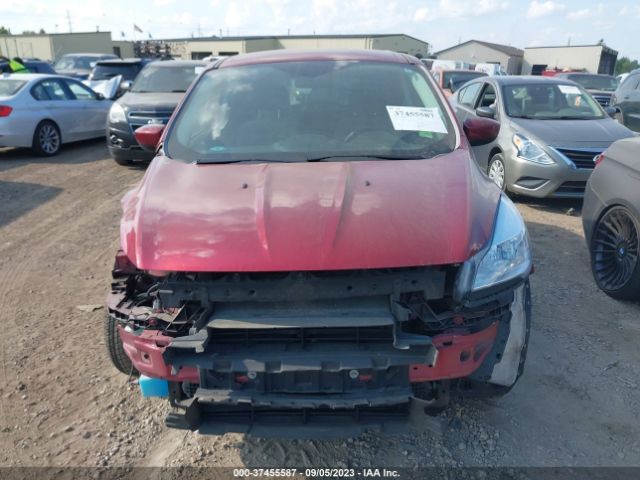 1FMCU9GX0GUA01155 Ford ESCAPE SE