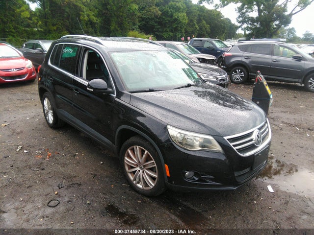 2010 VOLKSWAGEN TIGUAN SEL VIN: WVGAV7AX7AW001232