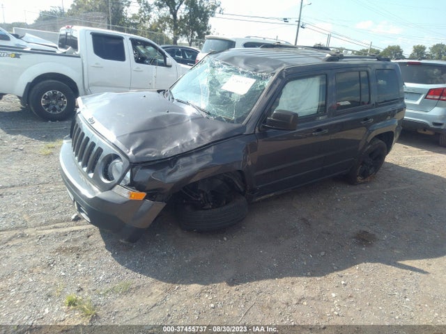 1C4NJRBB3FD216433 Jeep Patriot Altitude Edition