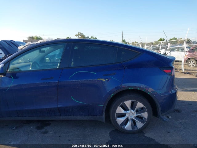 7SAYGDEE8PF609183 Tesla Model Y Long Range