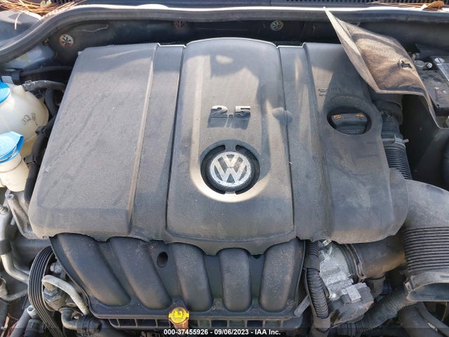 2013 VOLKSWAGEN JETTA SEDAN SE W/CONVENIENCE/SUNROOF VIN: 3VWDP7AJ7DM450922